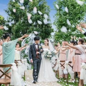 −ガーデンウェディング−敷地内ガーデンでのウェディングも素敵|Enchante/ALAISE(アンシャンテ/アレーズ)の写真(1936868)