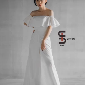 スレンダーラインにオフショルダーのデザインはスタイリッシュにも着こなせます|Enchante/ALAISE(アンシャンテ/アレーズ)の写真(36282965)