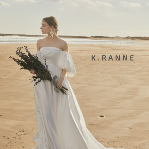 結婚式の花嫁を彩るウェディングドレス運命の1着を