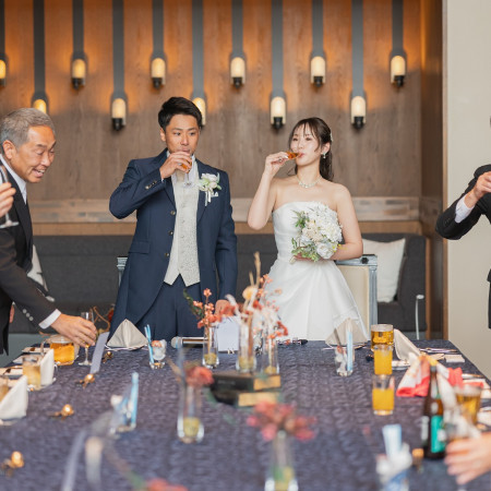 【UNWDDING】フォト撮影のあとはご親族で仲良く会食のお時間