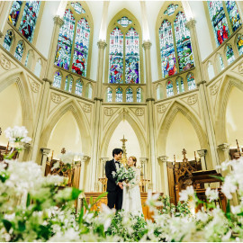 【ステンドグラスの大聖堂】感動入場体験×料理試食*約155万優待