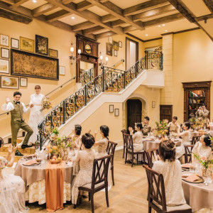 天井高13mの開放感。英国の格式ある館で叶える、アットホームな祝宴|ハートコート横浜の写真(55904605)