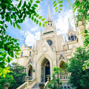 教会の目の前の大階段で憧れのフラワーシャワーが叶う！|ハートコート横浜の写真(5549562)