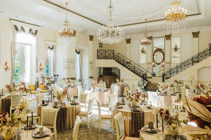 先輩花嫁からも嬉しいお声をいただくバンケット。理想の結婚式が叶います。