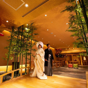 ホテルの格式が息づく、静謐で凛とした  “館内神前式”