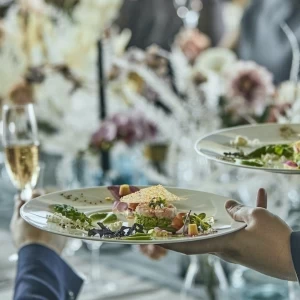 【料理重視向け】豪華コース試食×全天候型×迫力フランベ演出!
