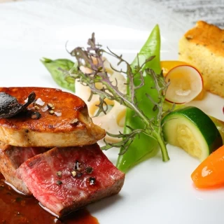 【この日だけ！】飛騨牛とオマール海老を味わう☆贅沢試食フェア