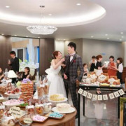 ご来館されたお客様にもれなくアールベルアンジェ豊岡オリジナルシャンパンプレゼント!