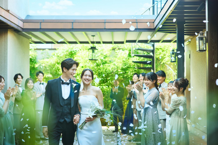 和の趣を感じる隣接の回廊でアフターセレモニーを