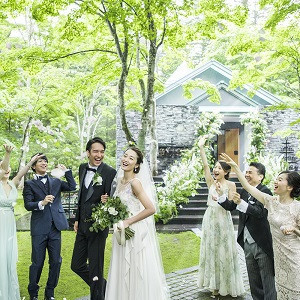 【最⼤30万円相当プレゼント︕】2021年10⽉までの挙式の⽅限定
