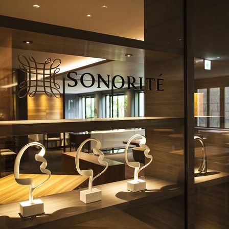 私たちの“おもてなし”とみなさまのご満足が Sonorité（共鳴）する瞬間が訪れますように。|旧軽井沢KIKYOキュリオ・コレクションbyヒルトン(元:旧軽井沢ホテル)の写真(2812942)