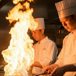 《料理重視》堪飛騨牛×フォアグラ×月替わり季節のドルチェ★食べ比べ試食