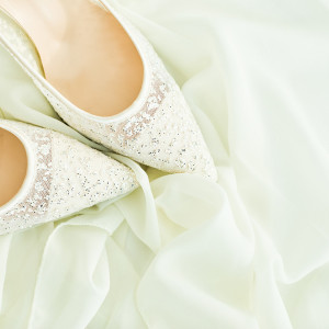 【ドレス選びと、ヘアメイク・コーディネート】結婚式でドレス選びは大切なポイントです。ドレスだけでなく、トータルビューティを大切に、専門分野のプロがお手伝いさせて頂きます。|ル・センティフォーリア大阪（クラウディアホールディングスグループ）の写真(55198961)