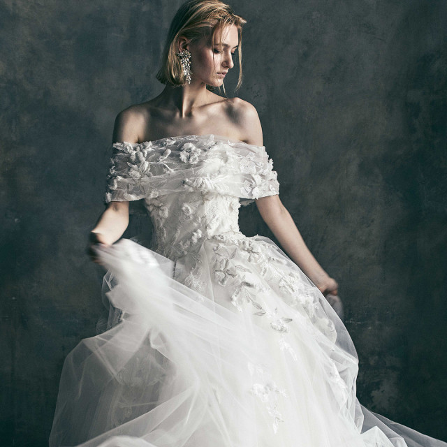 ウェディングドレス・衣装｜ル・センティフォーリア大阪（クラウディア