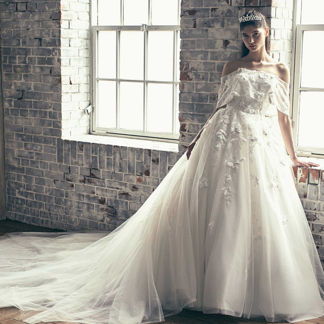 ウェディングドレス・衣装｜ル・センティフォーリア大阪（クラウディア