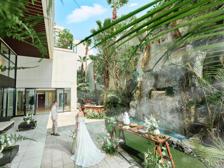 梅田からハンドバック1つで歩いて行けるリゾートウェディング