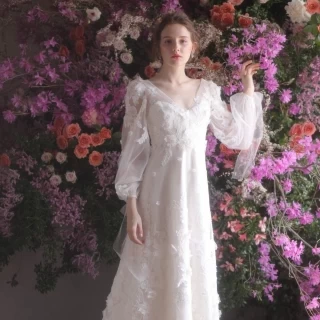 こだわりの衣装を着て前撮り撮影も可能！フォーチュンでの撮影やロケ撮影も行っております。