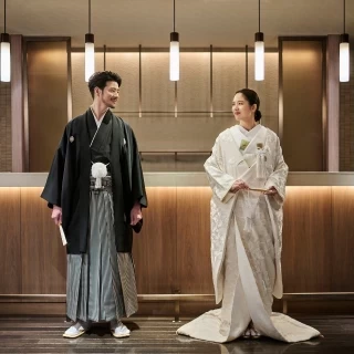 和装スタイルと相性抜群！ウッド調の雰囲気がより魅力的に彩ります