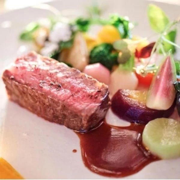 家族婚、親族婚、友人婚だからこそ、お料理のおもてなしを 新潟の食材にこだわった料理をご堪能ください