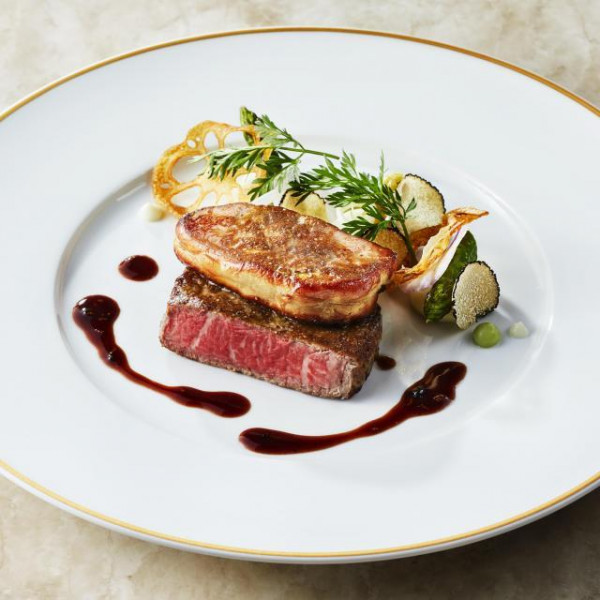 渾身の一皿の為に美味しさにこだわり地元の素材を大事にし四季折々の料理を提供