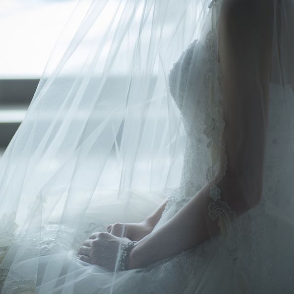 真っ白なウェディングドレスは新婦様にとってとても重要なもの。運命の1着で特別な1日をお過ごしください。|FORTUNE IN THE TERRACE（フォーチュン イン ザ テラス）の写真(1481431)