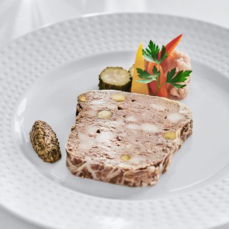 おふたりの門出を祝うハレの日の特別なお料理を|指帆亭 Shihantei Pine Tree Resortの写真(15201969)