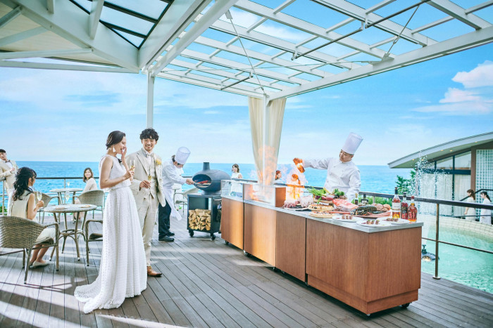 【五感で愉しむ】本格フルコース & オーシャンデッキスタイル