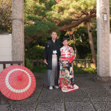 日本家屋ならではの佇まい。袴や和装のお衣装も引き立ちます。