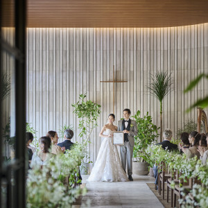 親しいゲストに見守られながら、自分たちらしいセレモニーを|THE TENDER HOUSE（ザ テンダーハウス）の写真(54749391)