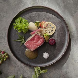 公式サイト限定【料理重視に大好評】特選牛や真鯛の贅沢試食&チャペル体験