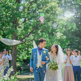 緑溢れるガーデン！ふたりらしい自由でアットホームな挙式も叶う！