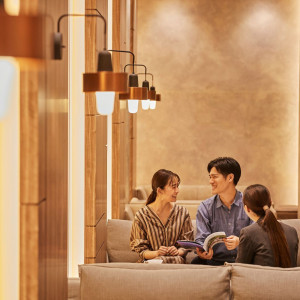 広々としたウエディングサロンでお打合せ|神戸メリケンパークオリエンタルホテルの写真(24799701)