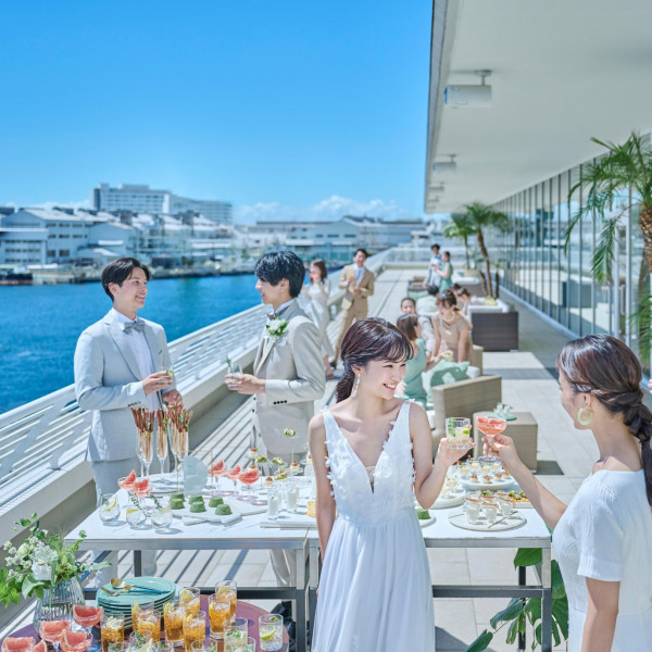 プライベートバルコニーではデザートブッフェやバルーンリリースなどの人気の演出が叶う