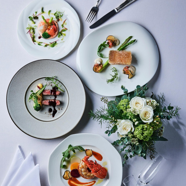 お料理はシェフと相談してオリジナルコースを作ることも可能！