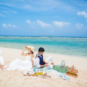 沖縄の美しい砂浜と青い海は絶好のロケーションフォトスポット！|セントレジェンダOKINAWA（CENTLEGENDA OKINAWA）の写真(800286)