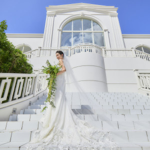 ドレスの全身の姿が綺麗に残せる大階段|セントレジェンダOKINAWA（CENTLEGENDA OKINAWA）の写真(24771600)