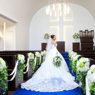 \ドレス試着を楽しもう/総額50万円の衣裳成約特典プレゼント