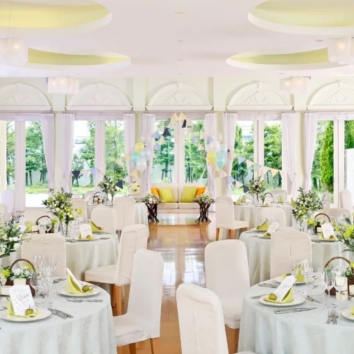 アーフランシェルクィーンズコート（AFFRANCHIR QUEEN'S COURT）