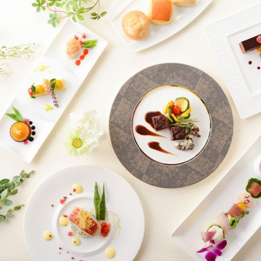 アーフランシェルクィーンズコート(AFFRANCHIR QUEEN'S COURT)