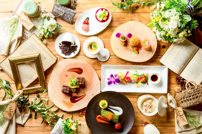 個室で豪華フレンチコース料理も無料で試食できます。専属パティシエのスイーツもご堪能下さい。