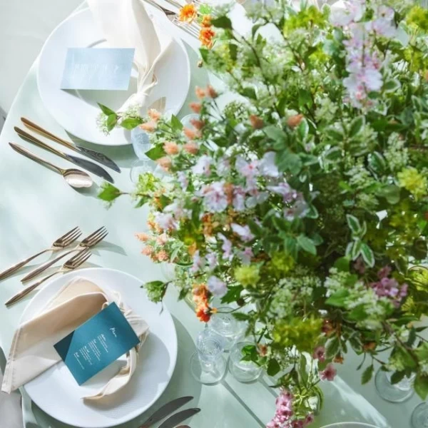 ブライダルフェアでは業界で活躍するクリエイターが創るトータルコーディネートを実際に見学できる。