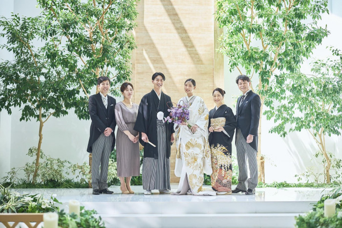 天井から降り注ぐ自然光が神秘的な雰囲気に