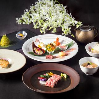 【1件目限定】前菜・スープ・フカヒレステーキ・黒毛和牛・鯛茶漬け試食