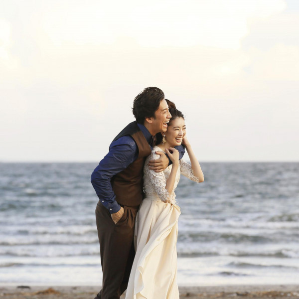 二人でよく来た思い出の場所での前撮り撮影も叶う