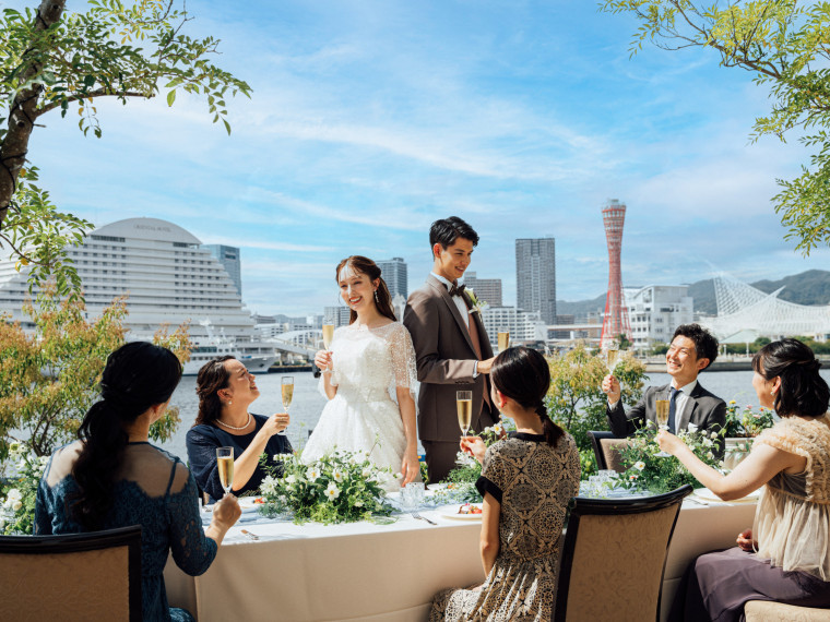 ご家族様と和やかな挙式+会食を(6名様660,000円~)
