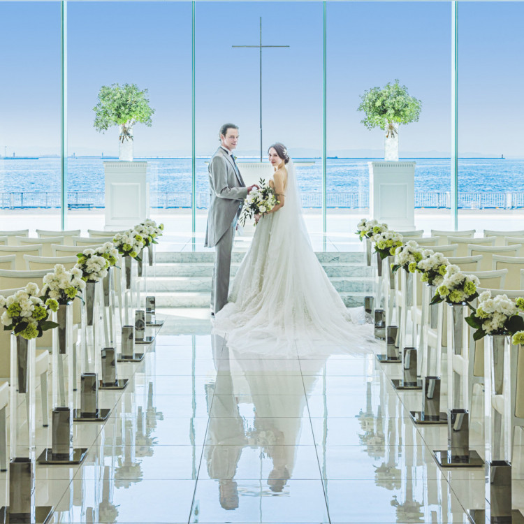 良い結婚式ができました⭐️」｜海が見える挙式会場で、雨続きの中式の ...
