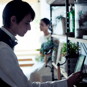 会場内でのロケーションフォトを楽しんで|インスタイルウェディング京都 (InStyle wedding KYOTO)の写真(8809674)