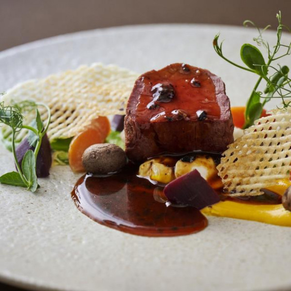 業界からも高い評価を受けるフルコース