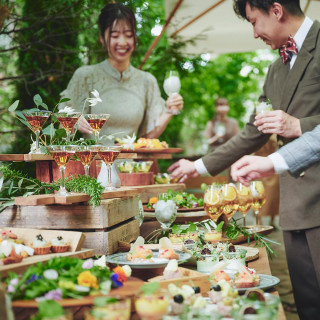 ガーデンでは緑溢れる中でBBQビュッフェやデザートビュッフェも叶う♪