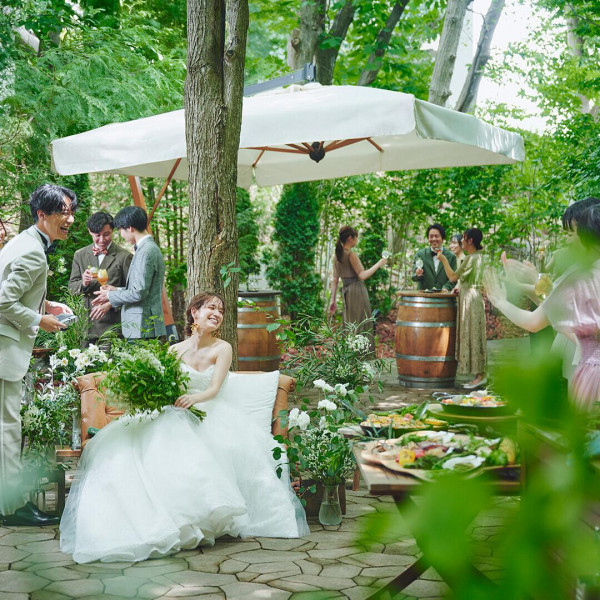 魅力多数につき大好評！《空き枠残りわずか》
BIG特典付き☆衣裳40万円分などの特典も♪